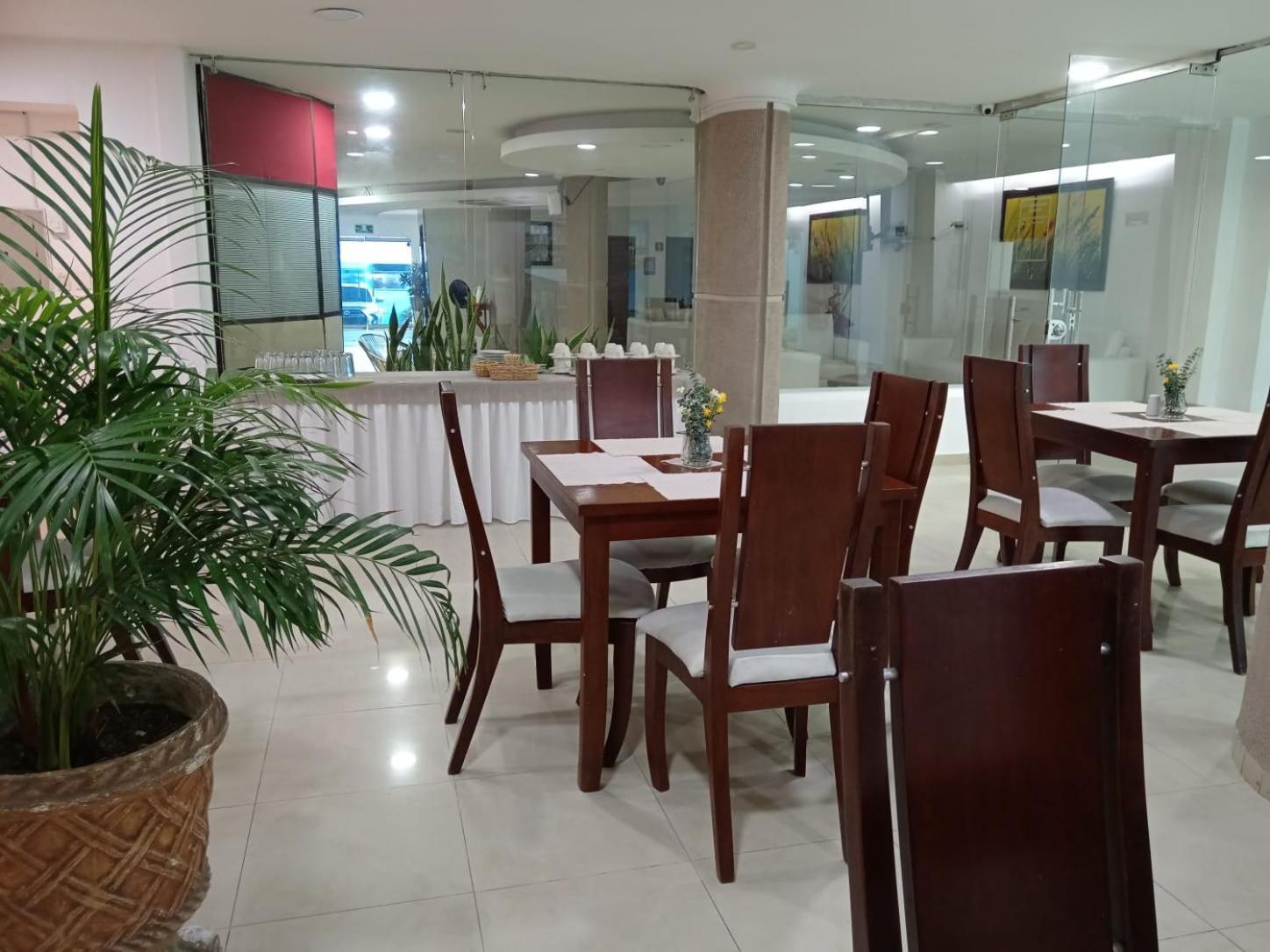 Hotel Charthon Barranquilla บาร์รังกีญา ภายนอก รูปภาพ